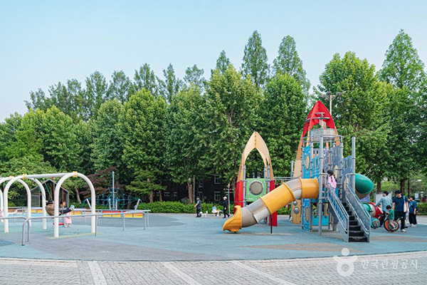 보라매공원 어린이 놀이터